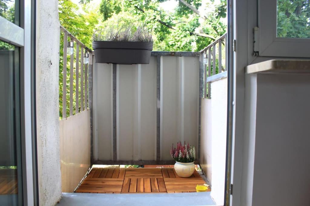 Miejskie Mieszkanie Apartment วอร์ซอ ภายนอก รูปภาพ