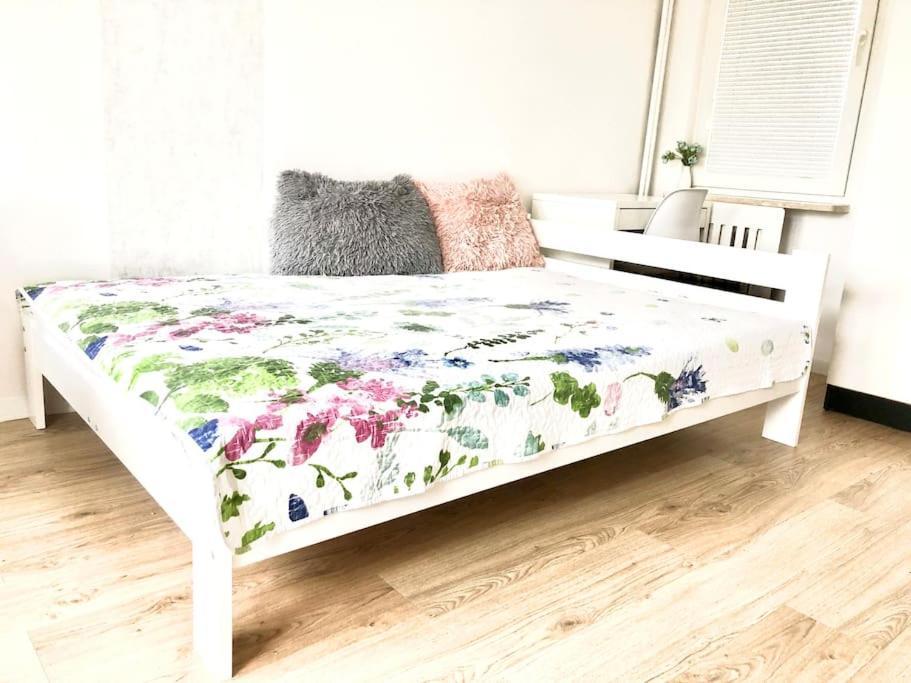 Miejskie Mieszkanie Apartment วอร์ซอ ภายนอก รูปภาพ