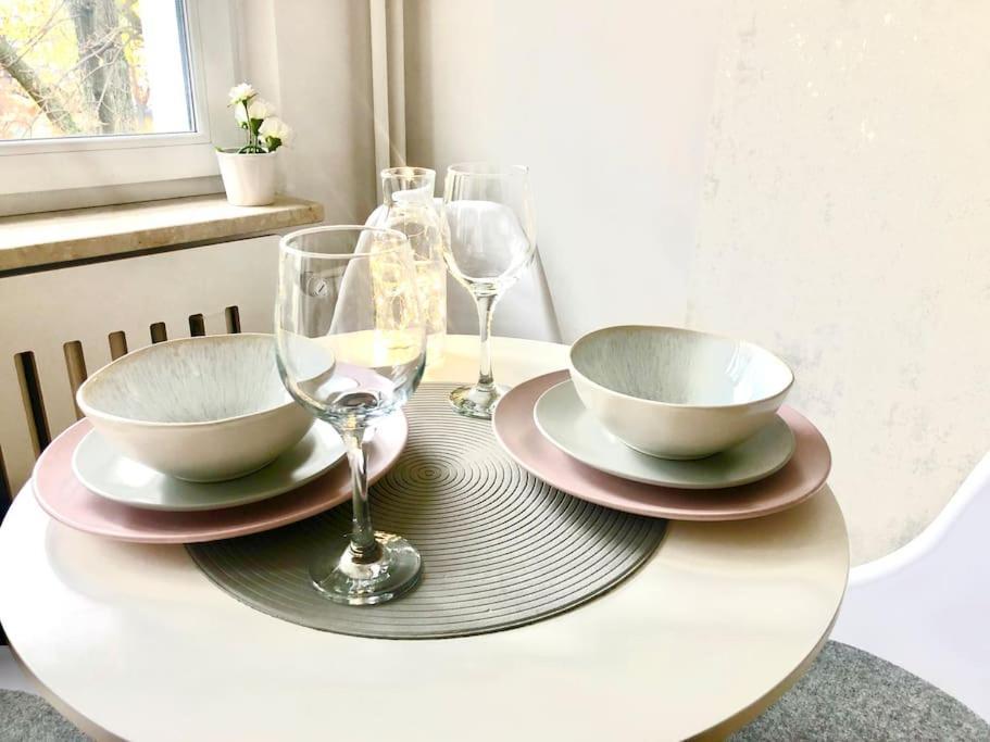 Miejskie Mieszkanie Apartment วอร์ซอ ภายนอก รูปภาพ